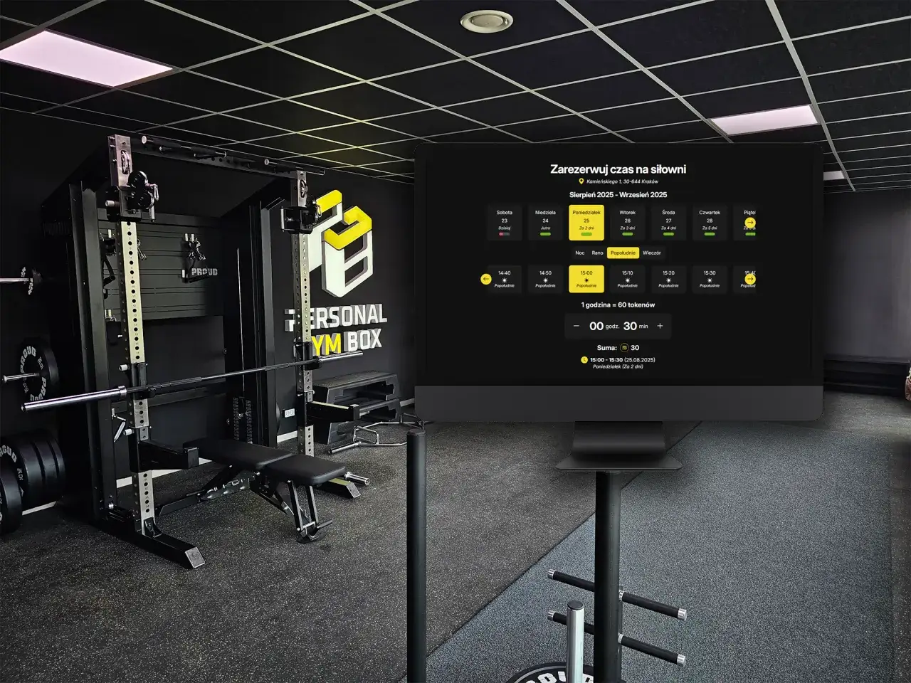 CrossFit box Kraków wnętrze, ludzie trenują