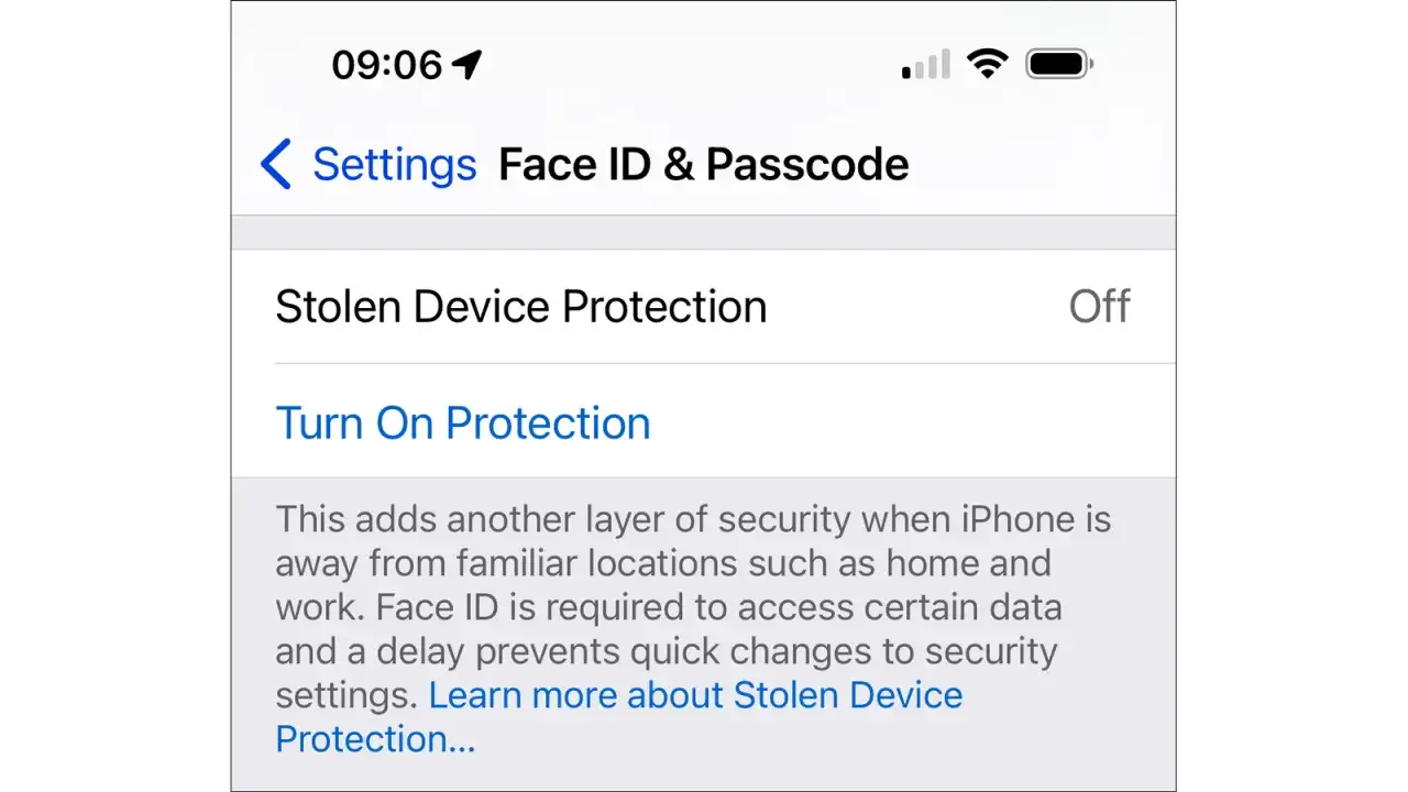 Ustawienia Face ID i kod: Ochrona skradzionego urządzenia jest wyłączona. Czy iPhone jest bezpieczny? Włącz ochronę.