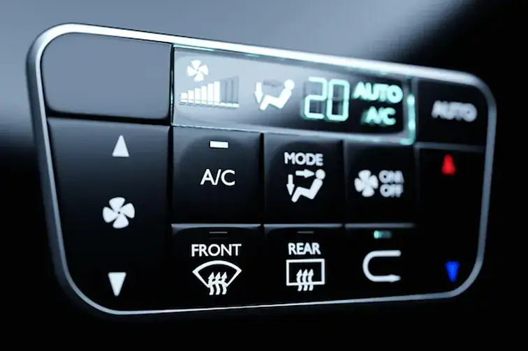 panel sterowania klimatyzacji samochodowej przycisk A/C