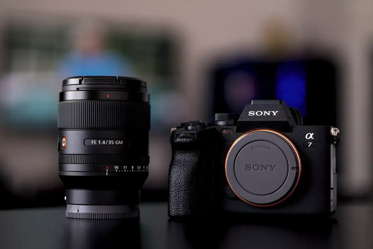 Sony a7 IV test: aparat z obiektywem FE 1.4/35 GM.