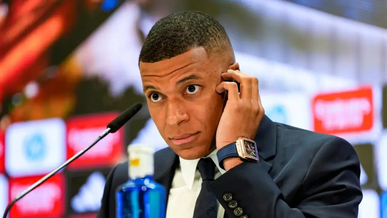Kylian Mbappé sponsorzy Nike Hublot EA Sports