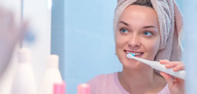 Zdjęcie Szczoteczka Oral-B czy soniczna: Kt&oacute;ra lepiej zadba o Twoje zęby?
