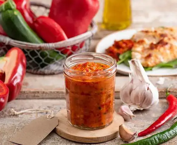 Zdjęcie Jak zamknąć lato? Pasta z cukinii i papryki na zimę do słoików - przepis