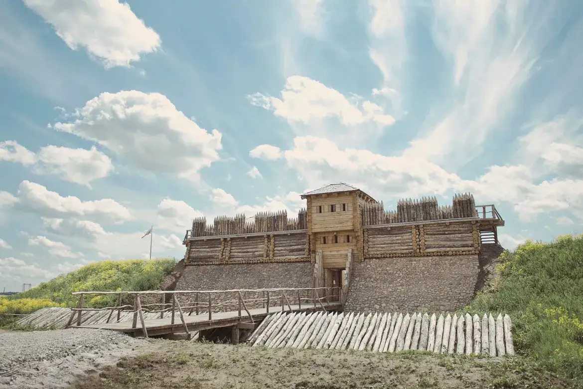 Zdjęcie Skansen Tum: Odkryj historię i atrakcje w Kwiatkówku i Tumu