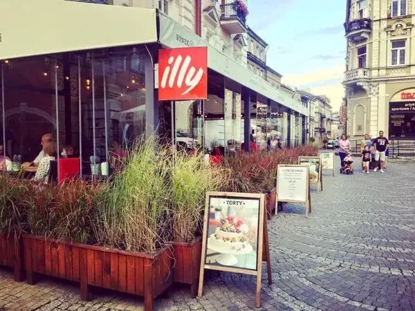 Zdjęcie Przemyśl gdzie zjeść - najlepsze restauracje i ukryte perełki