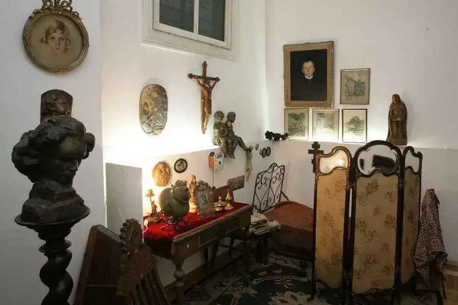 Zdjęcie Muzeum Rzeźby Alfonsa Karnego: Odkryj wyjątkowe dzieła i historię