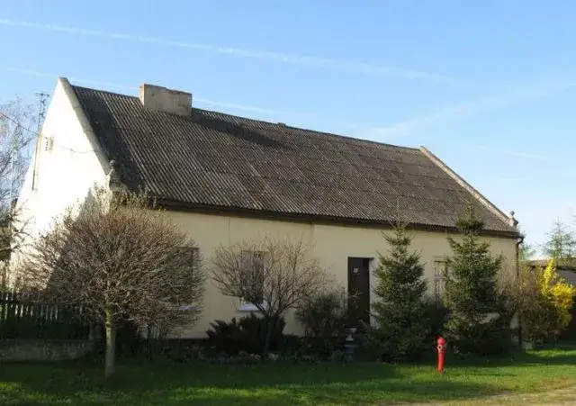 Zdjęcie Ile kosztuje wymiana dachu z eternitu? Sprawdź ukryte koszty!