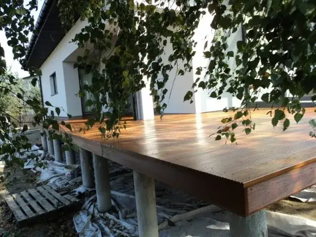 Zdjęcie Taras na wysokości 1m: jak zbudować i co warto wiedzieć