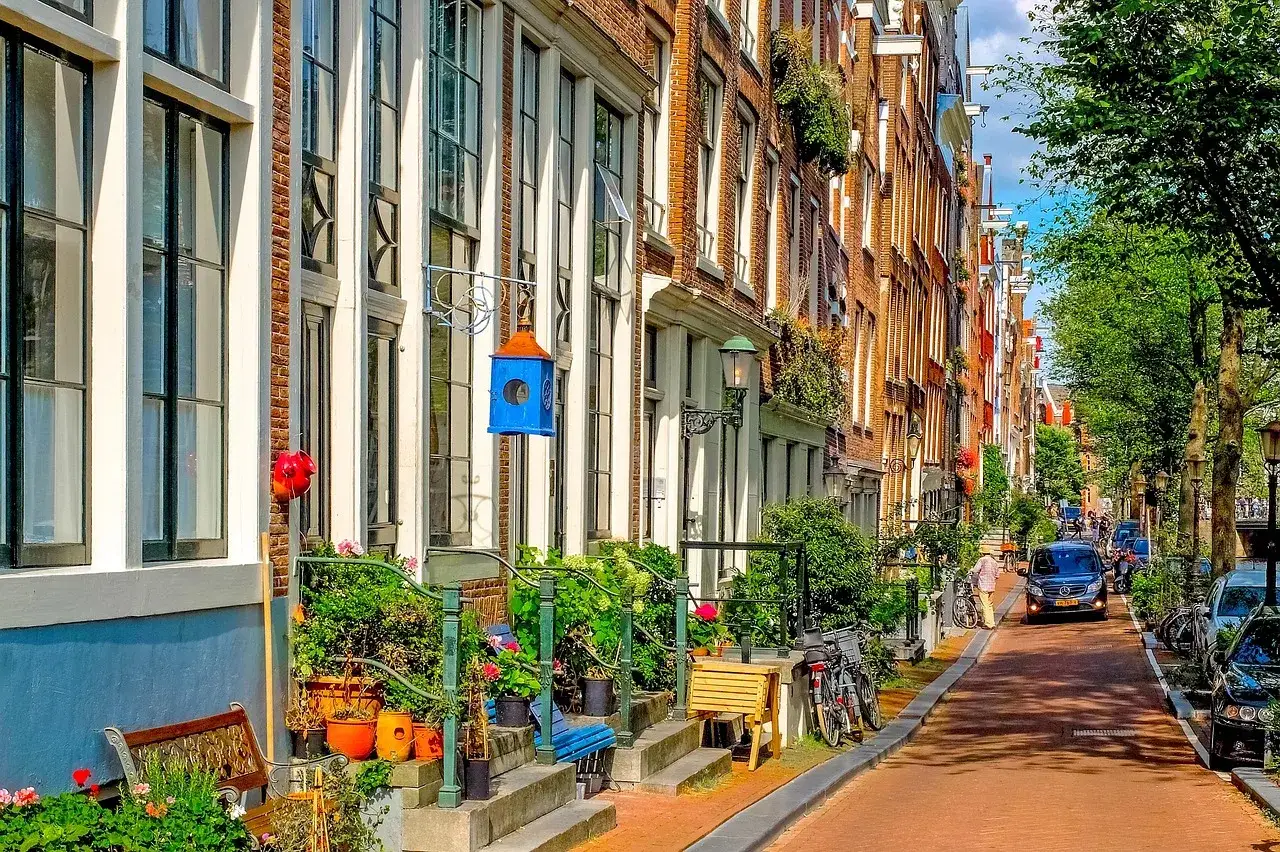 Zdjęcie Ile kosztuje wynajem mieszkania w Amsterdamie? Zaskakujące ceny!