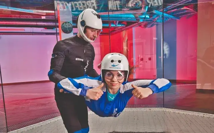 Zdjęcie Ile kosztuje lot w tunelu aerodynamicznym? Ceny, które zaskoczą!