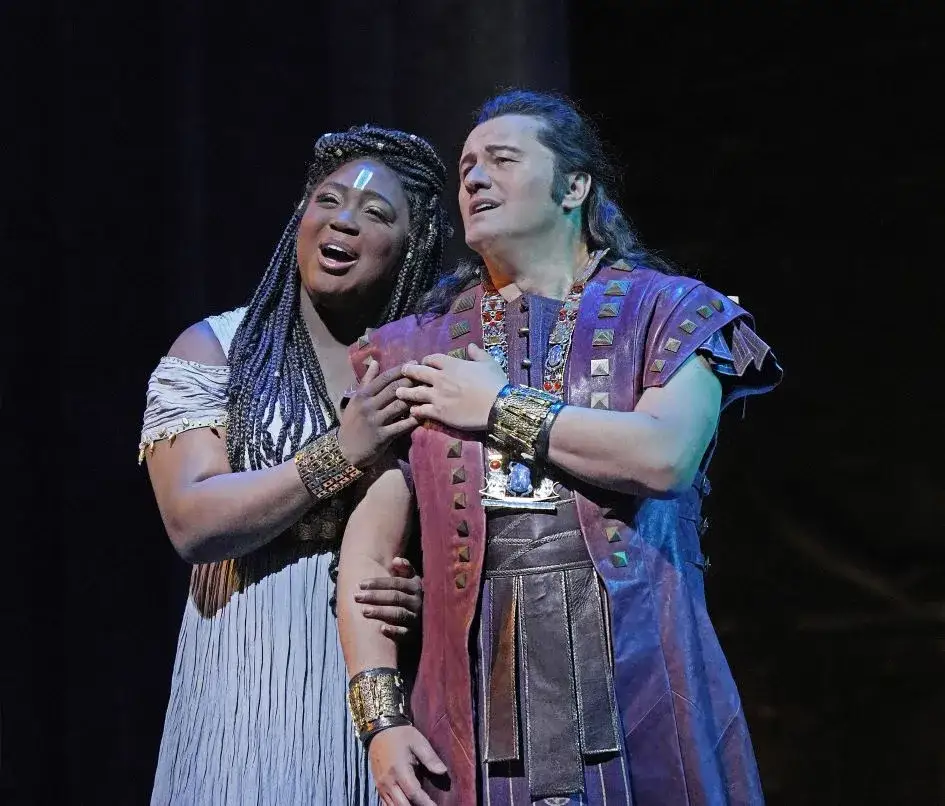 Zdjęcie Spektakl Aida: historia, twórcy i różnice z operą Verdiego