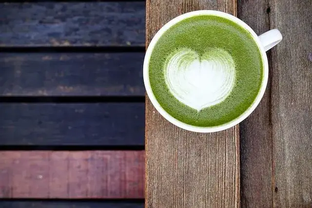 Zdjęcie Matcha z czego powstaje? Poznaj sekrety tej wyjątkowej herbaty
