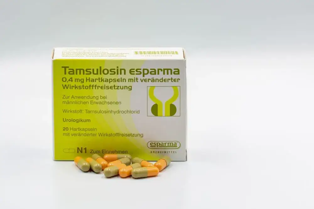 Zdjęcie Skutki uboczne leku Tamispras – co warto wiedzieć o tamsulosynie?