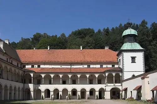 Zdjęcie Najlepsze atrakcje w Suchej Beskidzkiej, które musisz zobaczyć
