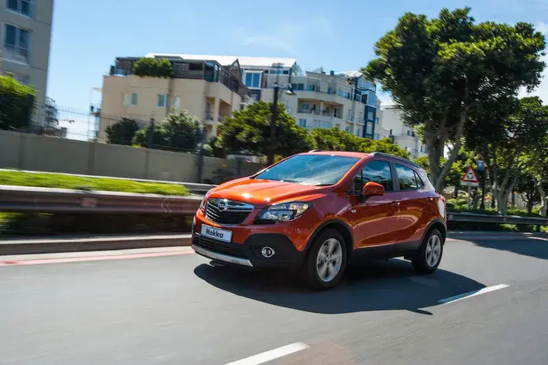Zdjęcie Opel Mokka: jaki silnik wybrać? Opinie kierowców na forum