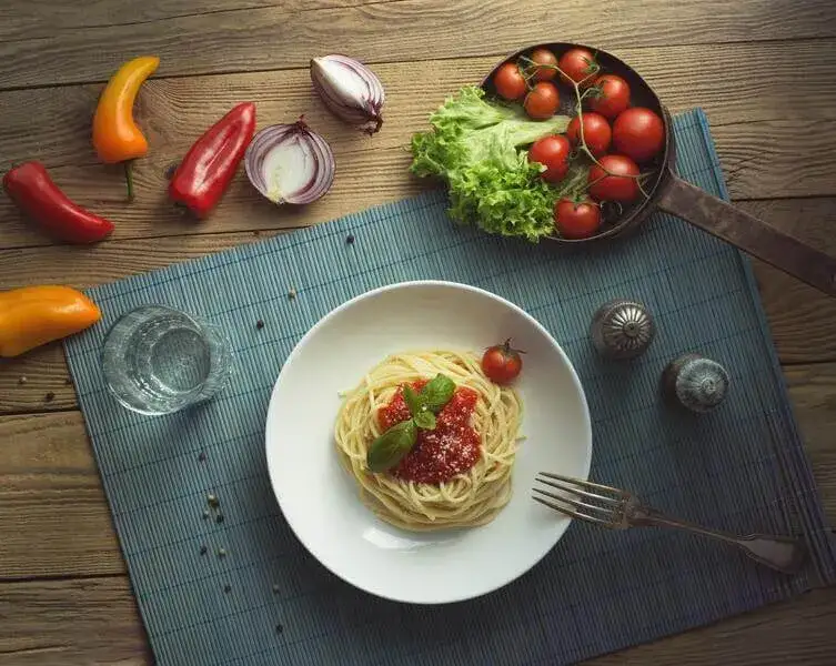 Zdjęcie Jakie przyprawy do bolognese? Odkryj sekrety smaku idealnego sosu