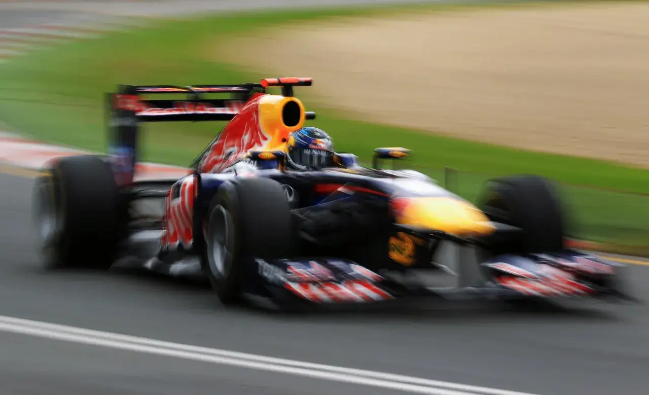 Zdjęcie Wszystko, co musisz wiedzieć o DRS w Formule 1