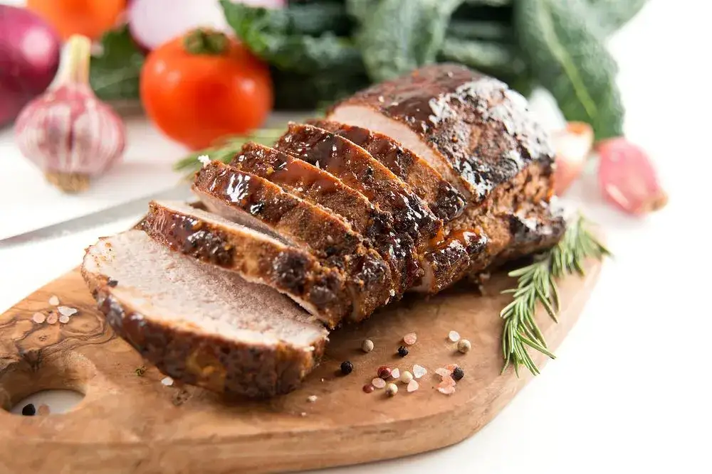 Zdjęcie Ile piec schab w piekarniku: najlepsze temperatury i czasy pieczenia