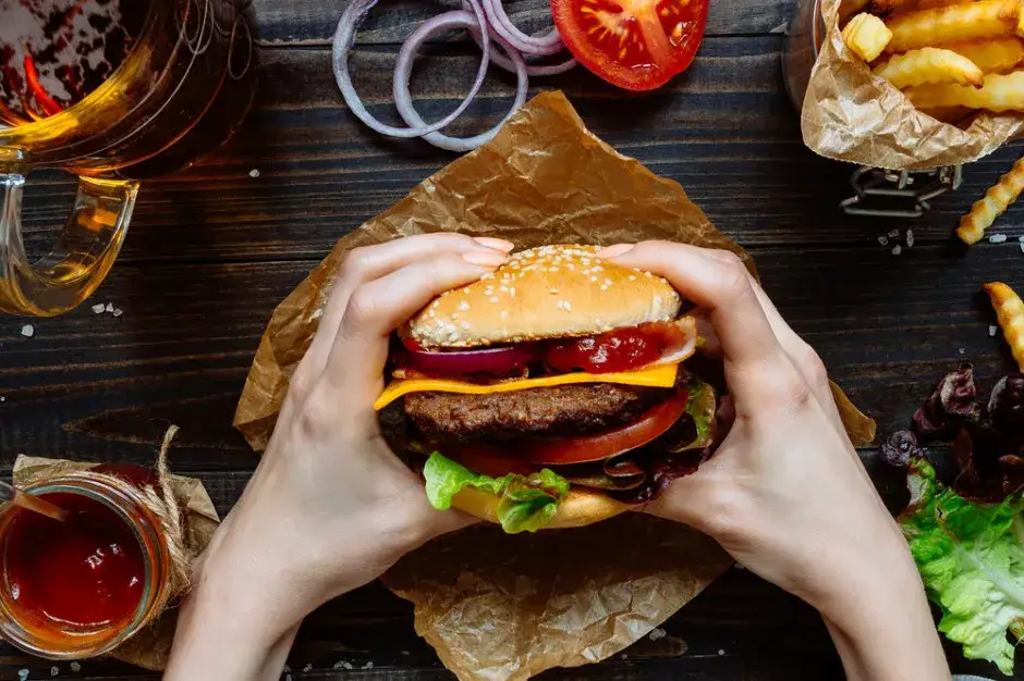 Zdjęcie Jak przygotować mrożone hamburgery, aby były soczyste i smaczne