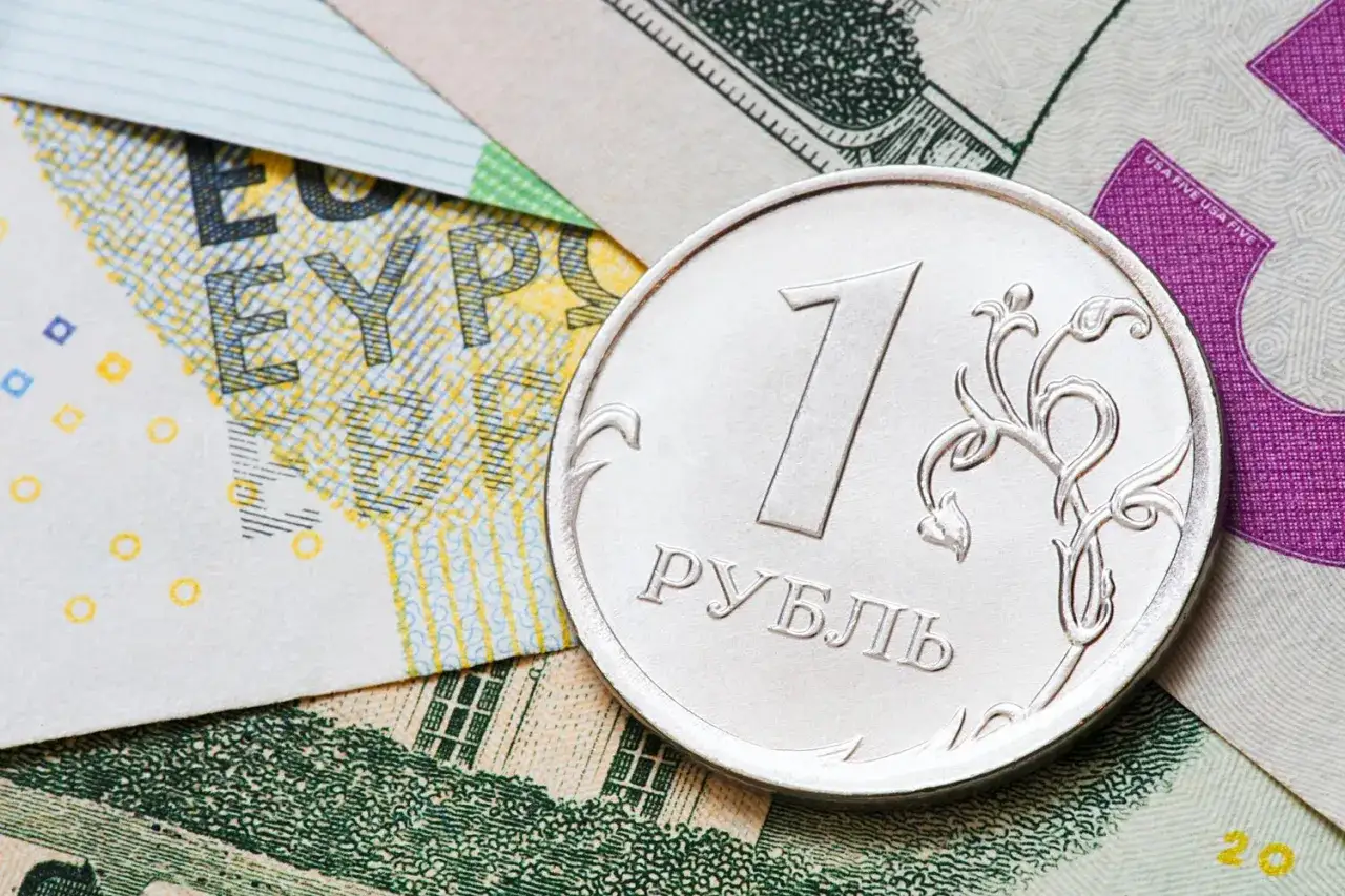 Zdjęcie Znaczenie snu o pieniądzach - symbolika i interpretacja marzeń
