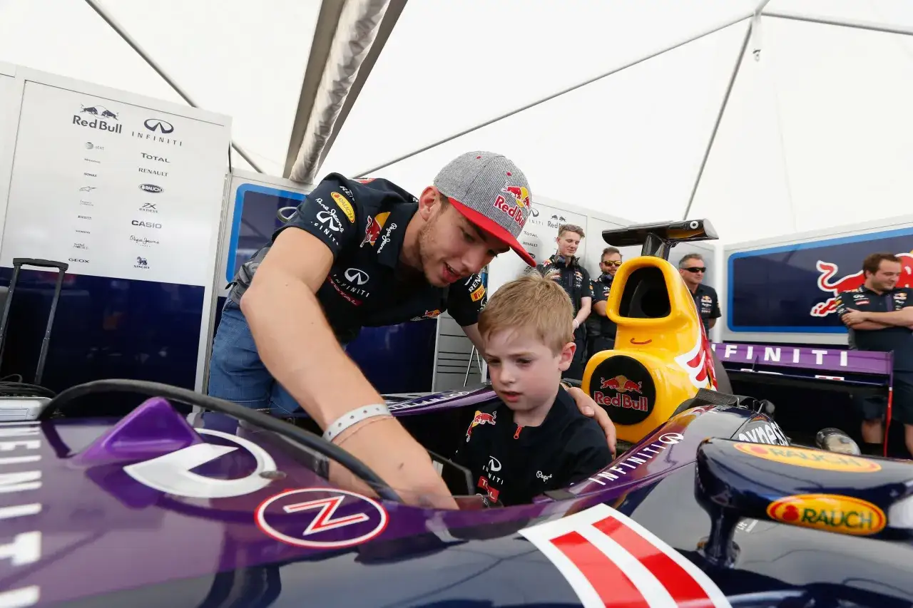 Zdjęcie Jak zdobyć autograf kierowcy F1 - sprawdzone metody i porady