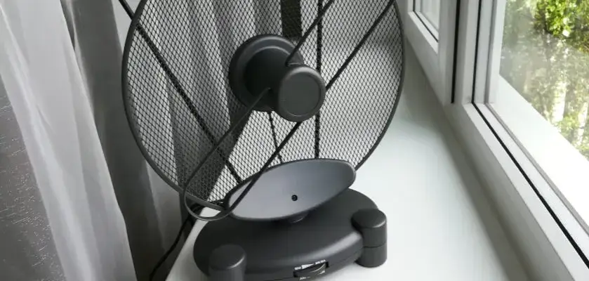 Zdjęcie Czy antena zewnętrzna może być w domu? Sprawdź, co musisz wiedzieć