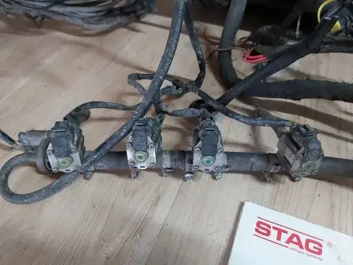 Zdjęcie Koszt montażu instalacji gazowej LPG do Toyoty RAV4 - kompletny przewodnik