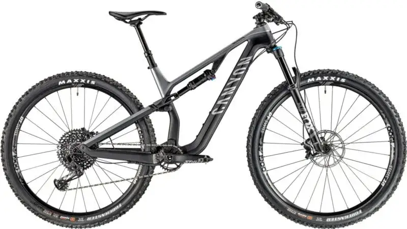 Zdjęcie Jaki rower enduro wybrać, aby uniknąć najczęstszych błędów?