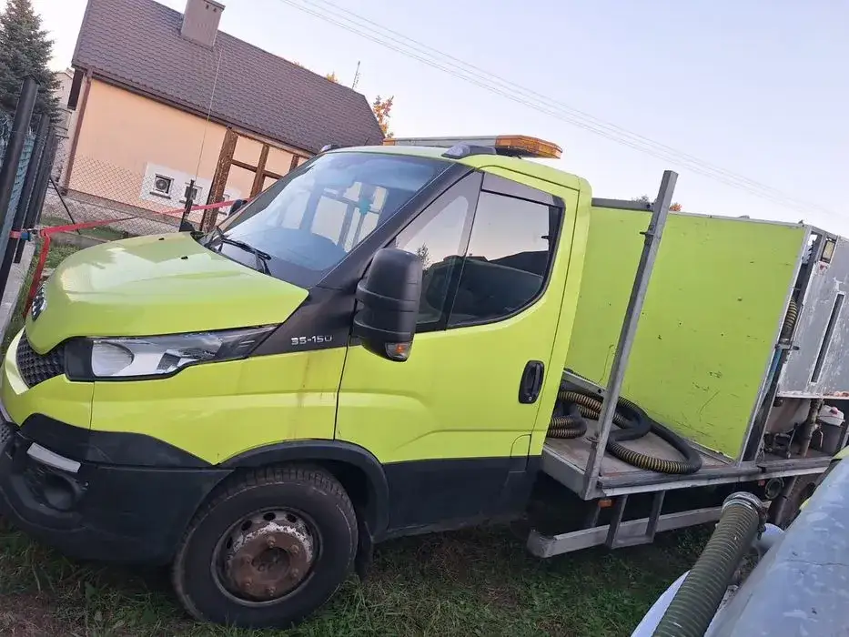 Zdjęcie Ile kosztuje zabudowa asenizacyjna? Ceny i opcje dla rolników