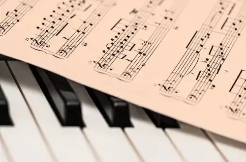 Zdjęcie Renesans w muzyce: kluczowe cechy, kompozytorzy i wpływ na historię muzyki