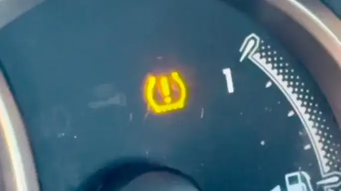 Zdjęcie Jakie ciśnienie w oponach Toyota Avensis T27 dla bezpieczeństwa i komfortu?