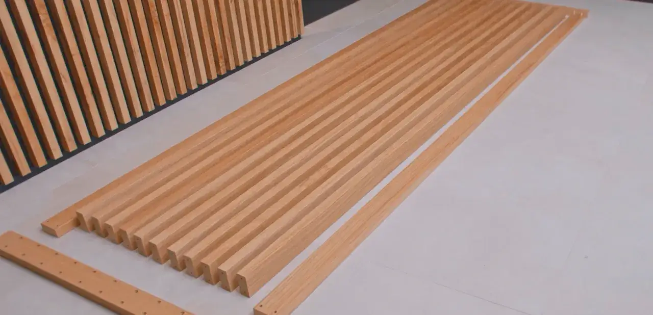 Zdjęcie Jak zrobić przepierzenie z lameli DIY? Pełny poradnik krok po kroku
