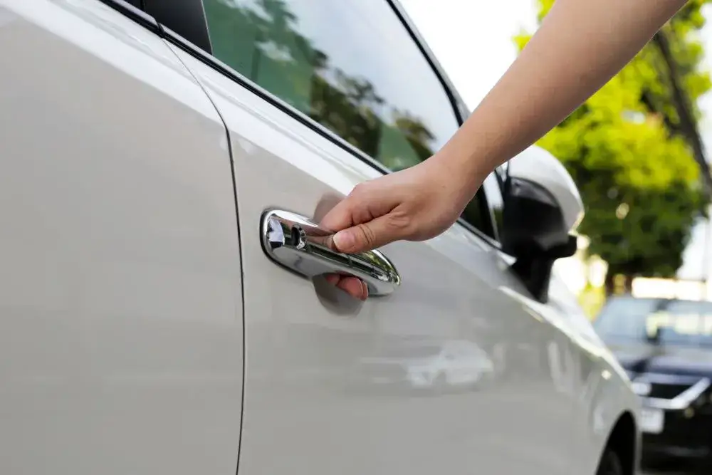 Zdjęcie Jak wyłączyć automatyczne zamykanie drzwi w samochodzie bez problemów