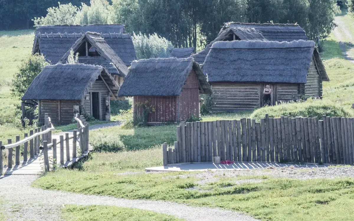 Zdjęcie Święty Krzyż atrakcje – odkryj najpiękniejsze miejsca i historie