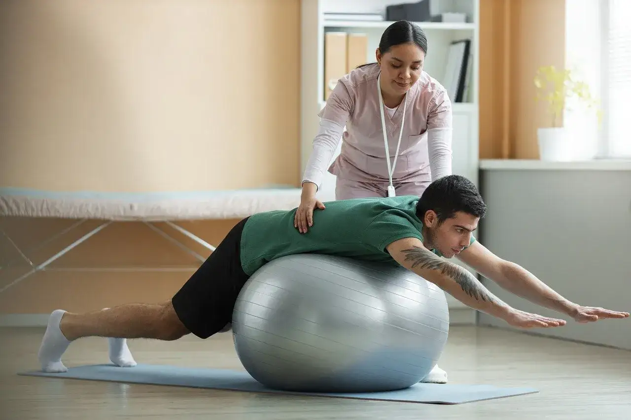 Zdjęcie Po jakim czasie pomaga rehabilitacja? Poznaj czas potrzebny na efekty