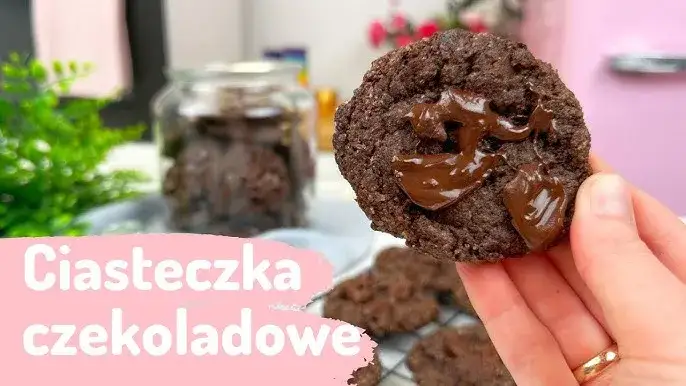 Zdjęcie Ciastka czekoladowe jak z McDonald's - idealny przepis na smak dzieciństwa