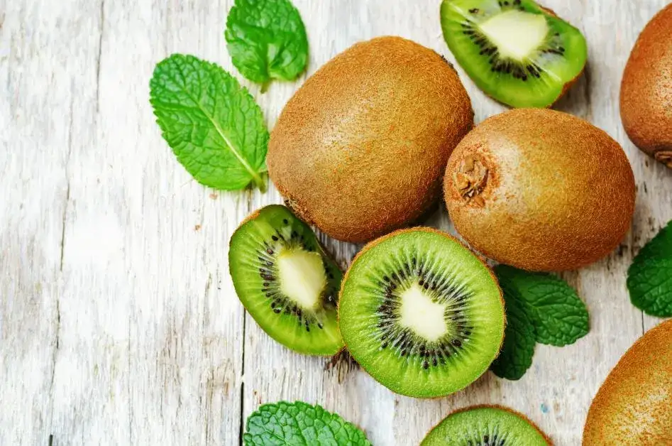 Zdjęcie Kiwi ile kalorii ma naprawdę? Poznaj pełną wartość odżywczą owocu