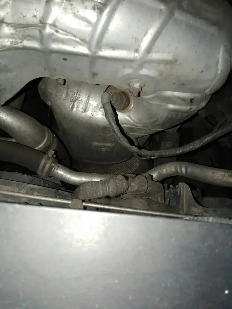 Zdjęcie Gdzie jest DPF w Opel Insignia? Kluczowe informacje i porady
