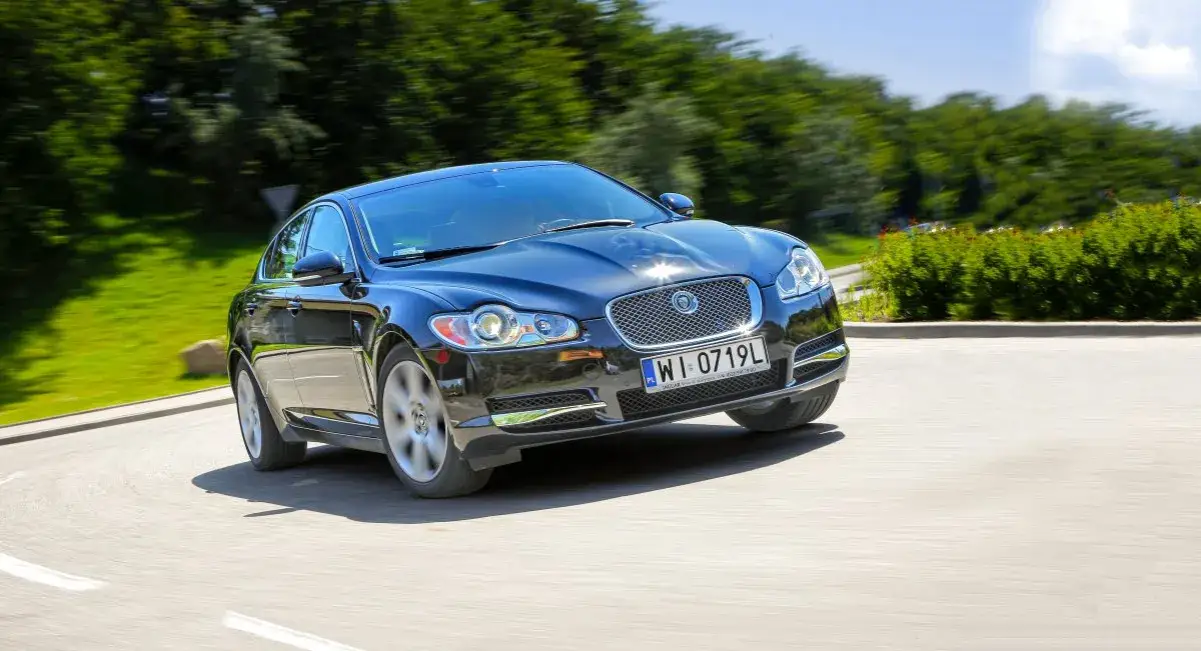 Zdjęcie Jak wybrać najlepszy silnik do Jaguara XF - porównanie opcji