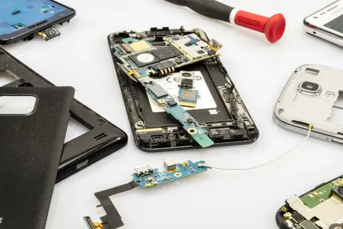 Zdjęcie Czy wymiana baterii w iPhone naprawdę pomaga? Sprawdź, jak poprawić wydajność!