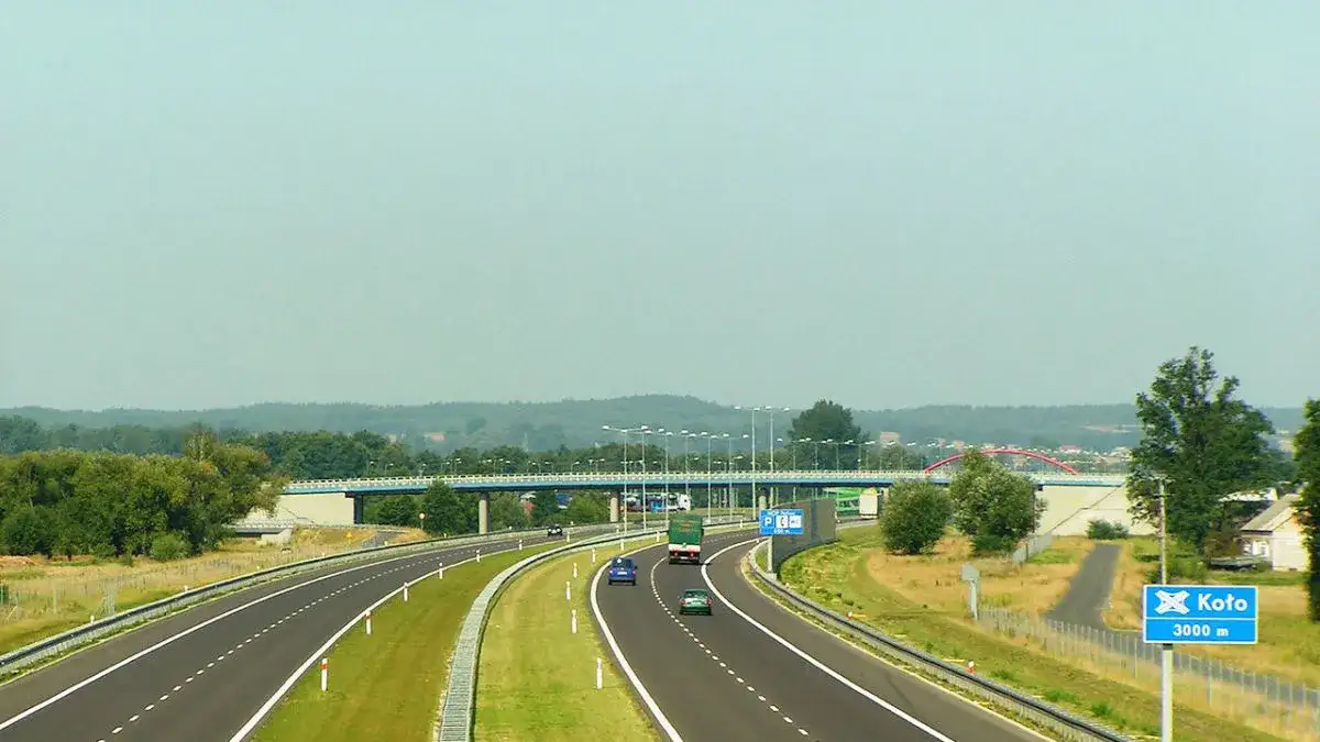 Zdjęcie Jaką aplikacją płacić za autostrady? Sprawdź najlepsze opcje!