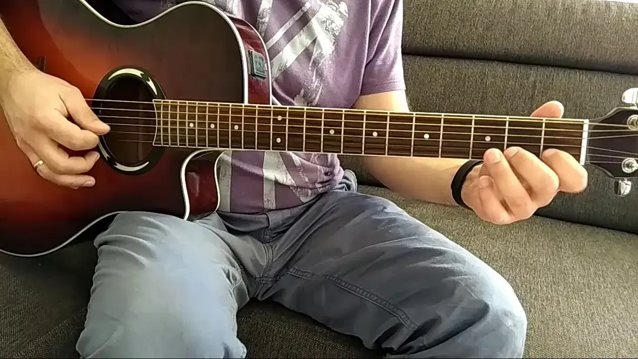 Zdjęcie Jak zagrać gamę na gitarze - proste kroki dla początkujących