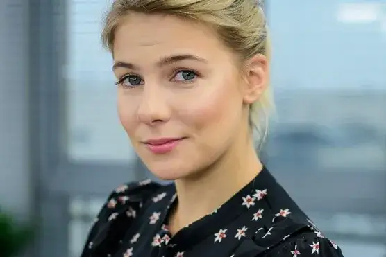 Zdjęcie Marta Wierzbicka w teatrze: niezapomniane role i osiągnięcia aktorki