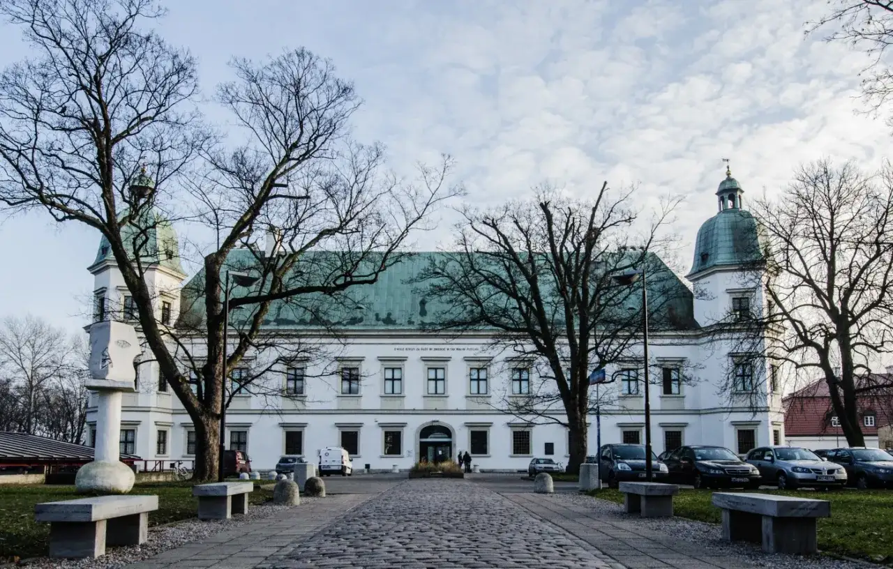 Zdjęcie Muzeum sztuki współczesnej Zamek Ujazdowski – odkryj fascynujące wystawy