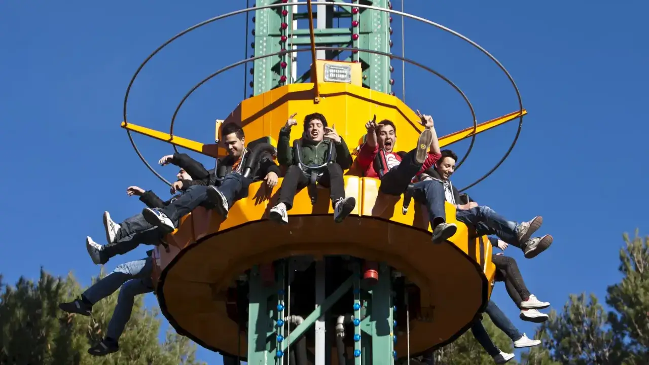 Zdjęcie Todo lo que necesitas saber sobre el parque atracciones Zaragoza
