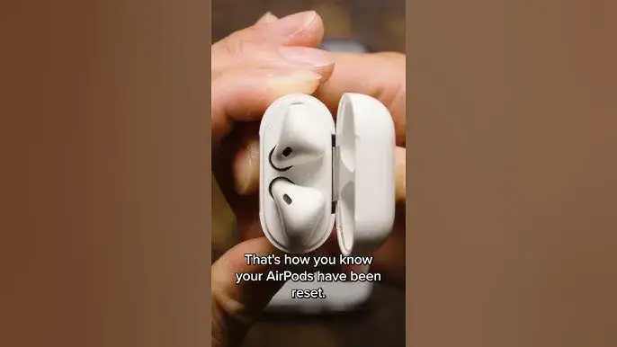 Zdjęcie Jak zresetować AirPods 1 i rozwiązać problemy z połączeniem
