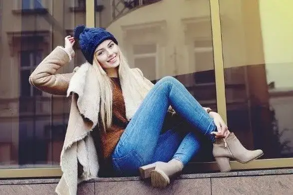 Zdjęcie Stylowe i ciepłe outfit na zimę: jak wyglądać modnie i komfortowo