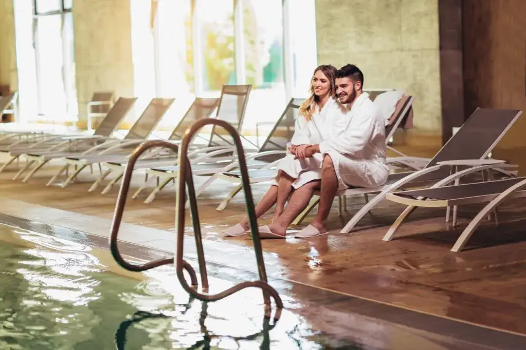 Zdjęcie Jak się ubrać do spa w hotelu, aby czuć się komfortowo i swobodnie