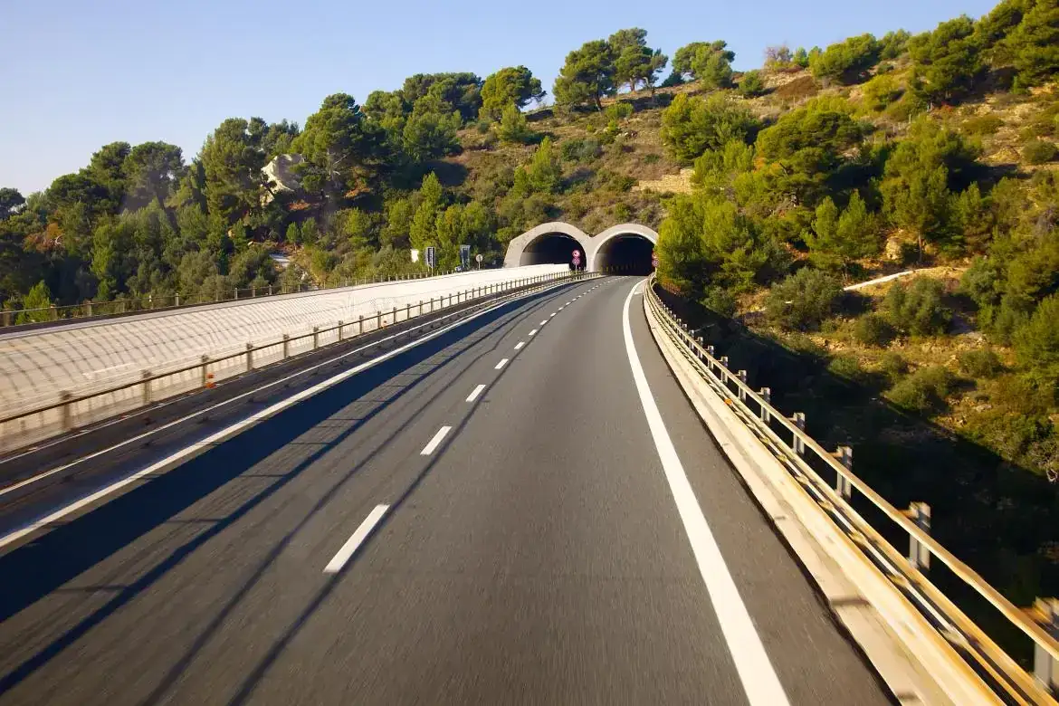 Zdjęcie Opłaty i ceny autostrad we Włoszech 2023 - zestawienie kosztów
