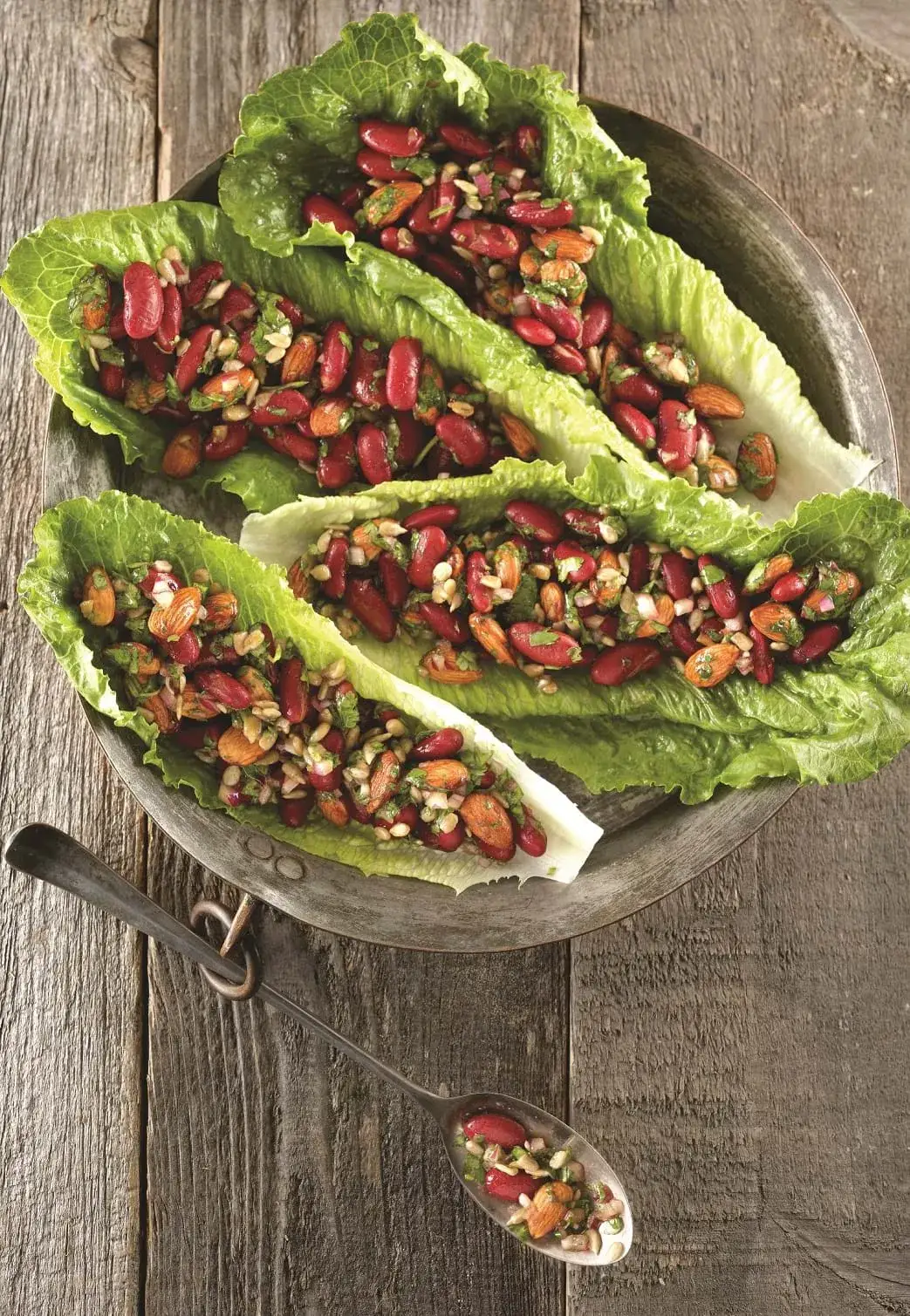 Zdjęcie Savourez une salade de haricots rouges délicieuse et saine à préparer
